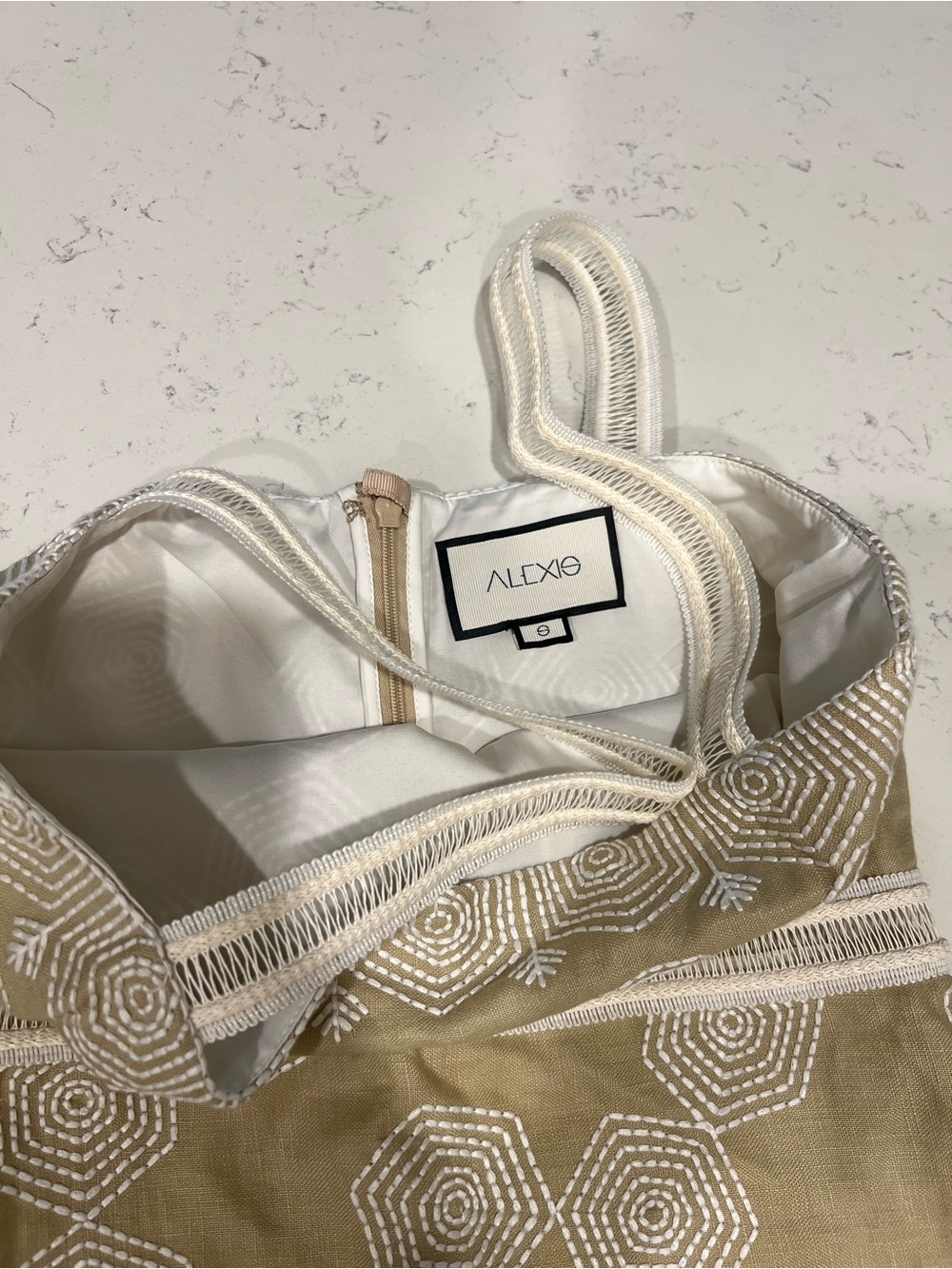 Alexis Delanna Ladder-stitch Mermaid Dress In Beige Embroidery Size Small - Picture 5 of 9